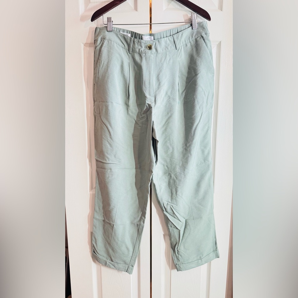 LOFT Mint Light Green Tapered Leg Crop cuffed pants NWT Large
